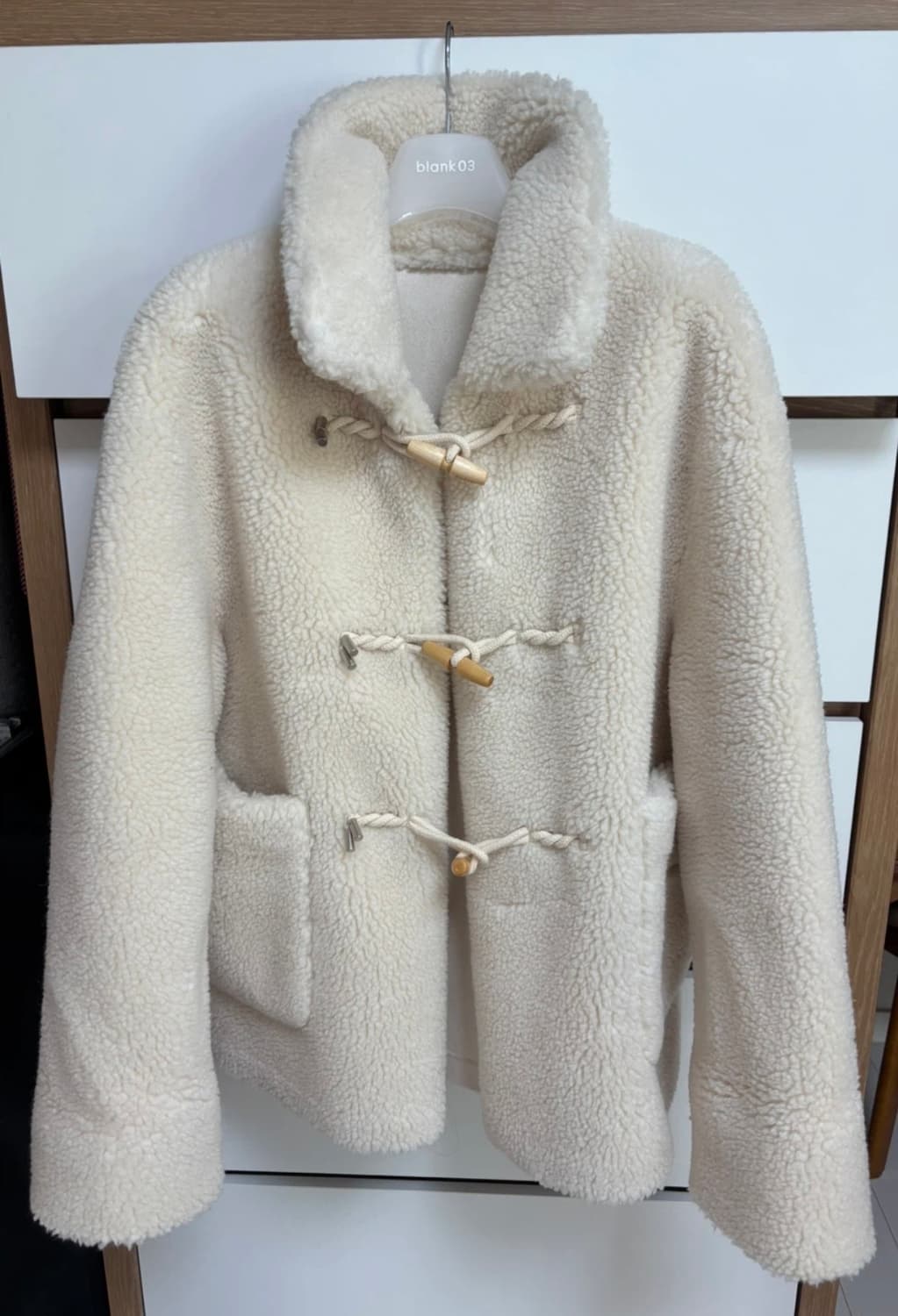 틸아이다이 울 무스탕 더플코트 (아이보리) 상품이미지2