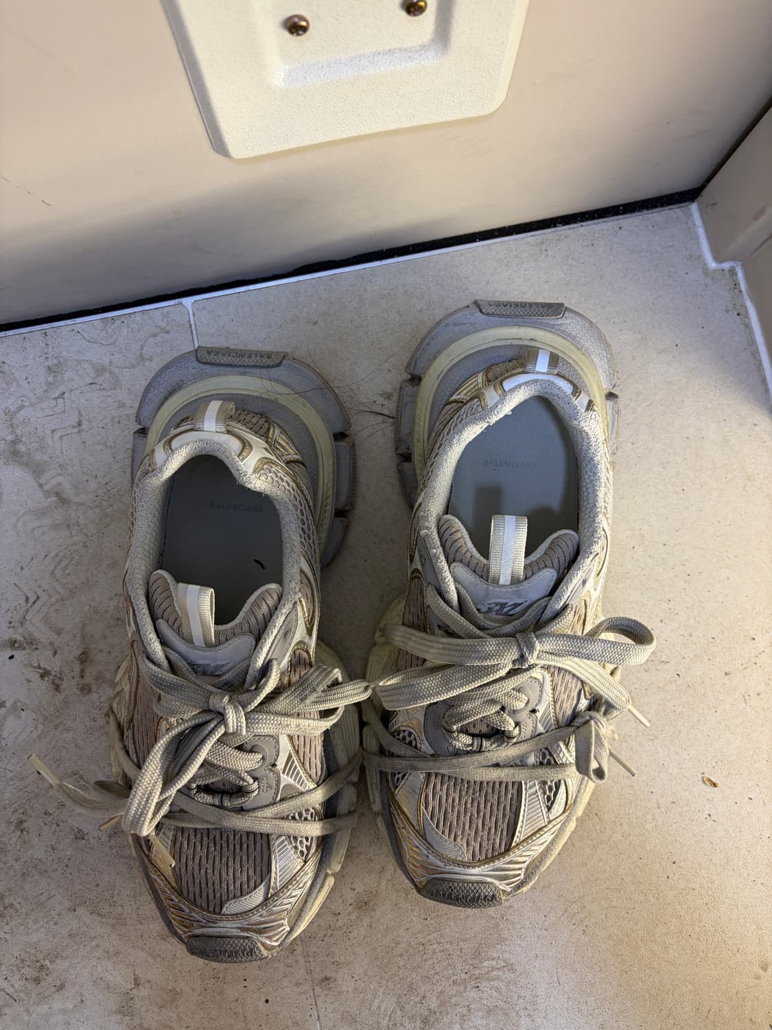 발렌시아가 3xl 에그쉘  상품이미지2