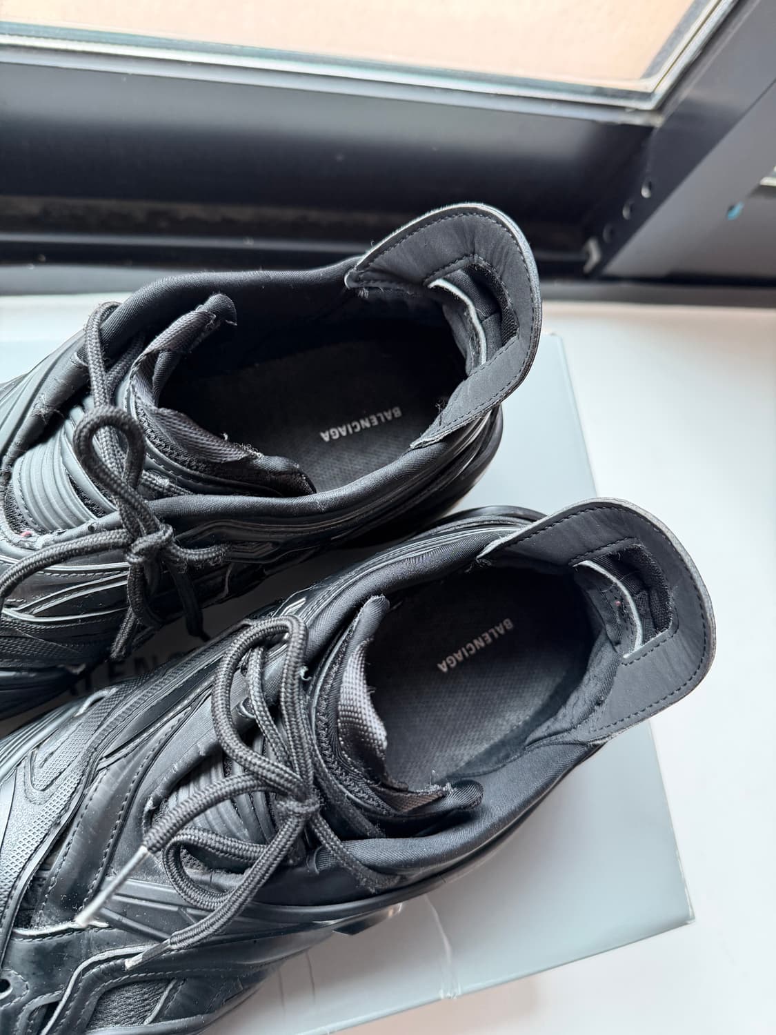 발렌시아가 타이렉스 블랙 상품이미지5