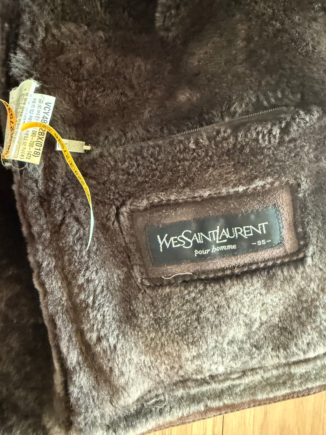 이브 생 로랑 남성 무스탕 코트 상품이미지4