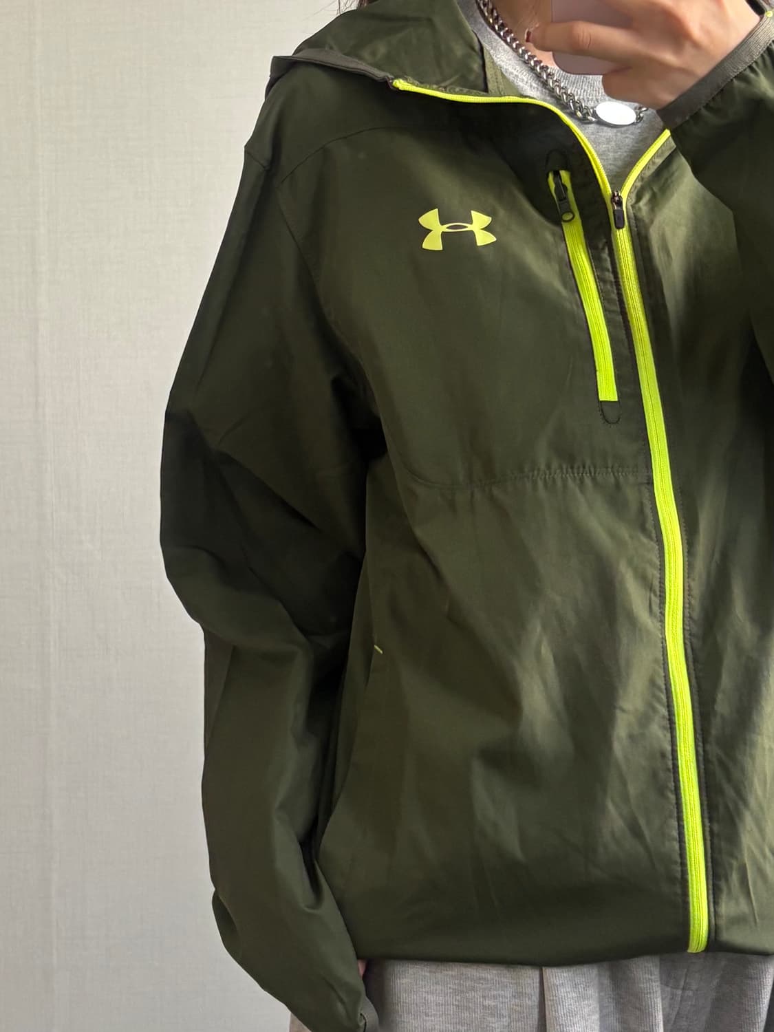 언더아머 바람막이 M 사이즈 (거의새거! 상품이미지3