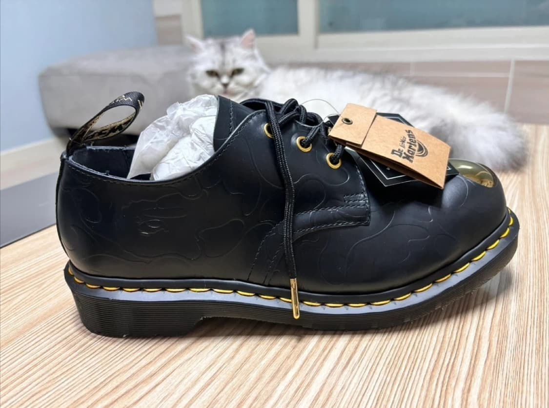 닥터마틴 x 베이프 1461 스무스 엠보스 상품이미지2