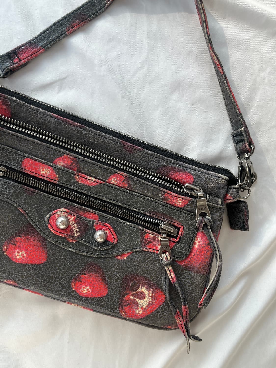 히스테릭 글래머 스컬베리 해골 딸기 가죽 레더 숄더 백 상품이미지3