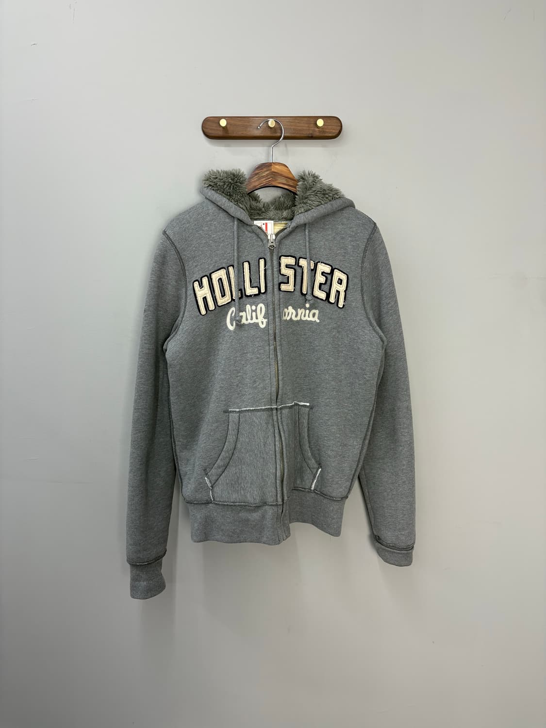 홀리스터 센터로고 울프죠 후드집업 A2875 상품이미지2