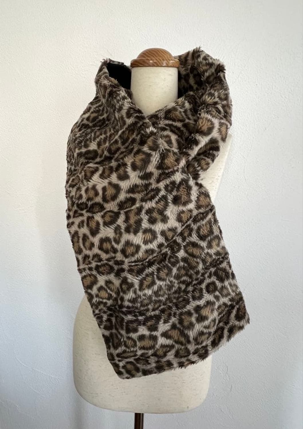 꼼데가르송 트리콧 레오파드 퍼 스톨 상품이미지1