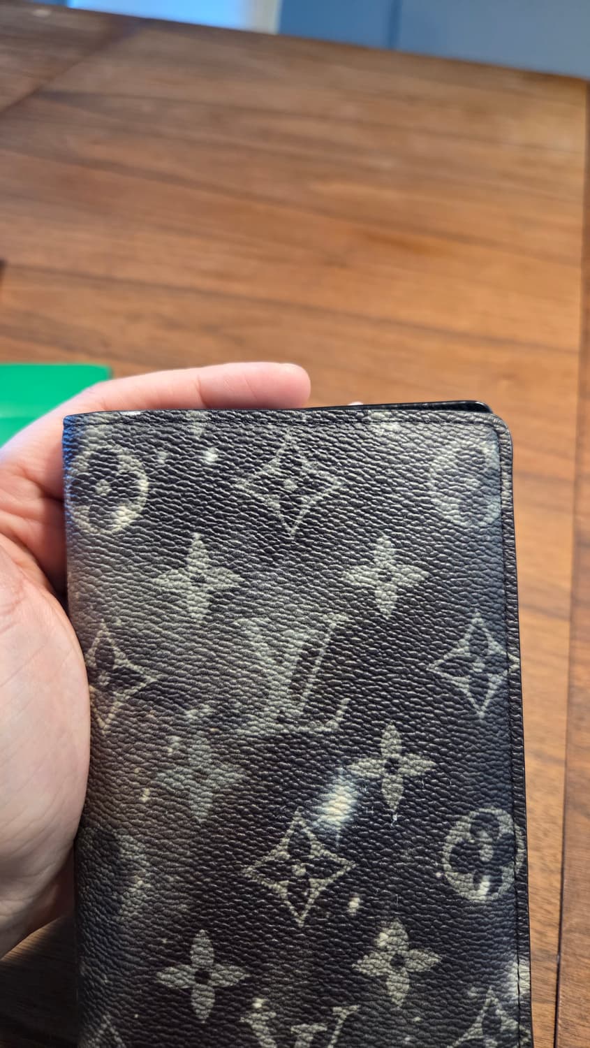 루이비통 갤럭시 장지갑팝니다. 상품이미지8