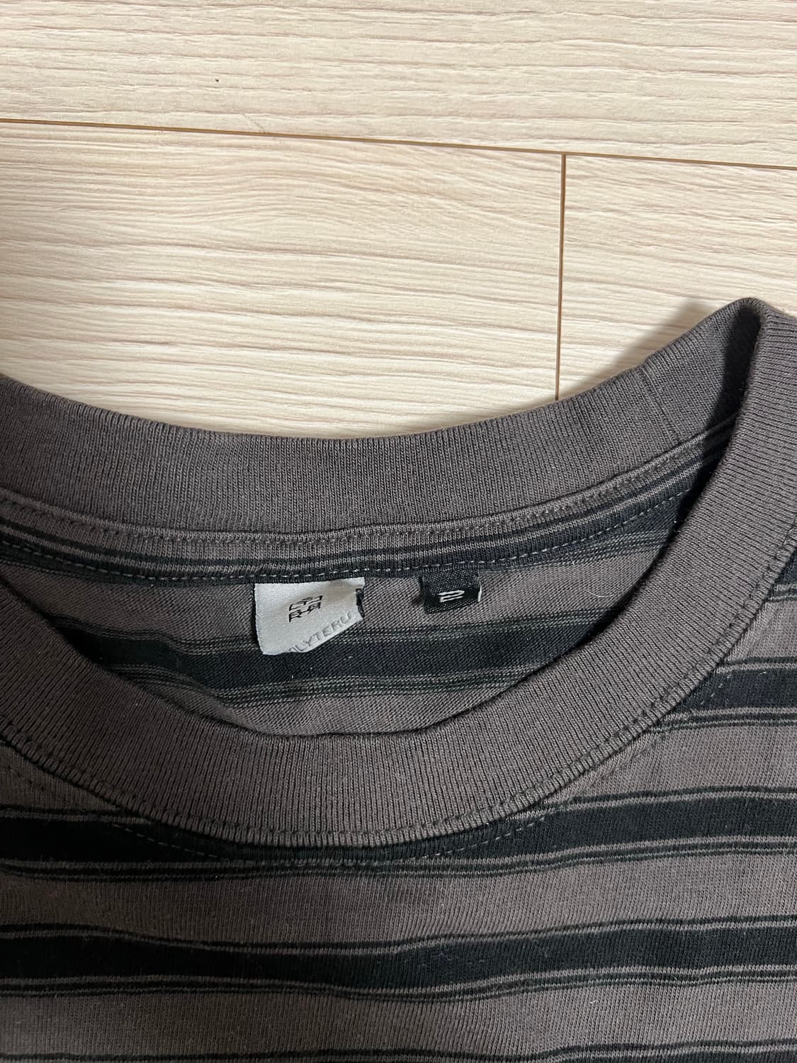 폴리테루 스트라이프 롱슬리브 차콜 상품이미지2