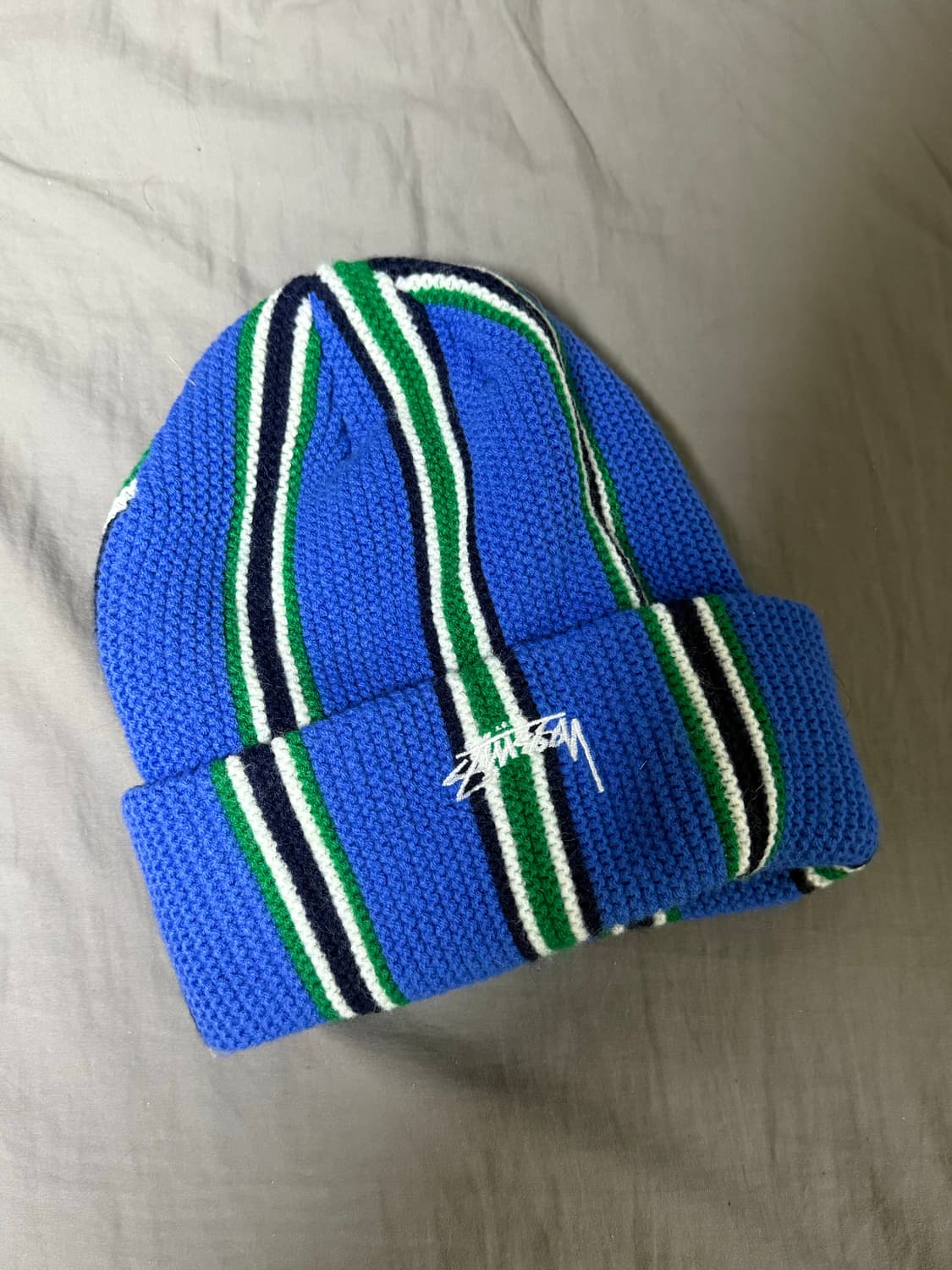 스투시 버티컬 스트라이프 비니 블루 상품이미지1