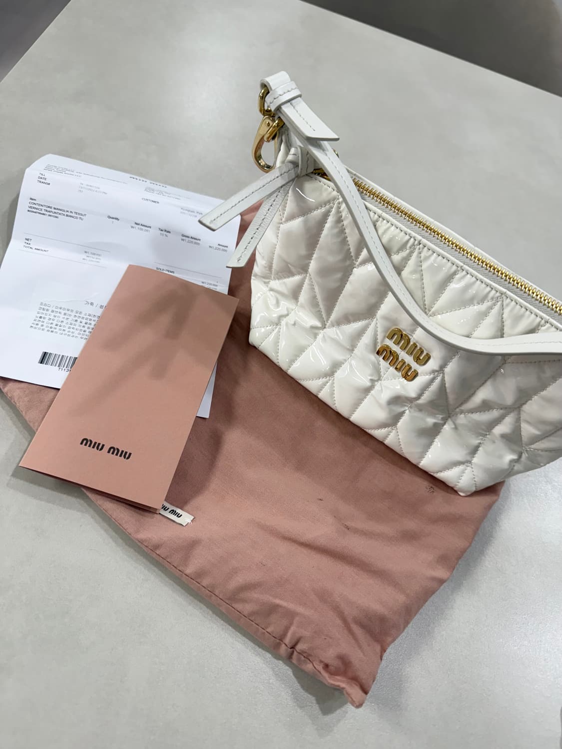 미우미우 스피릿 마쎄라테 화이트 상품이미지1