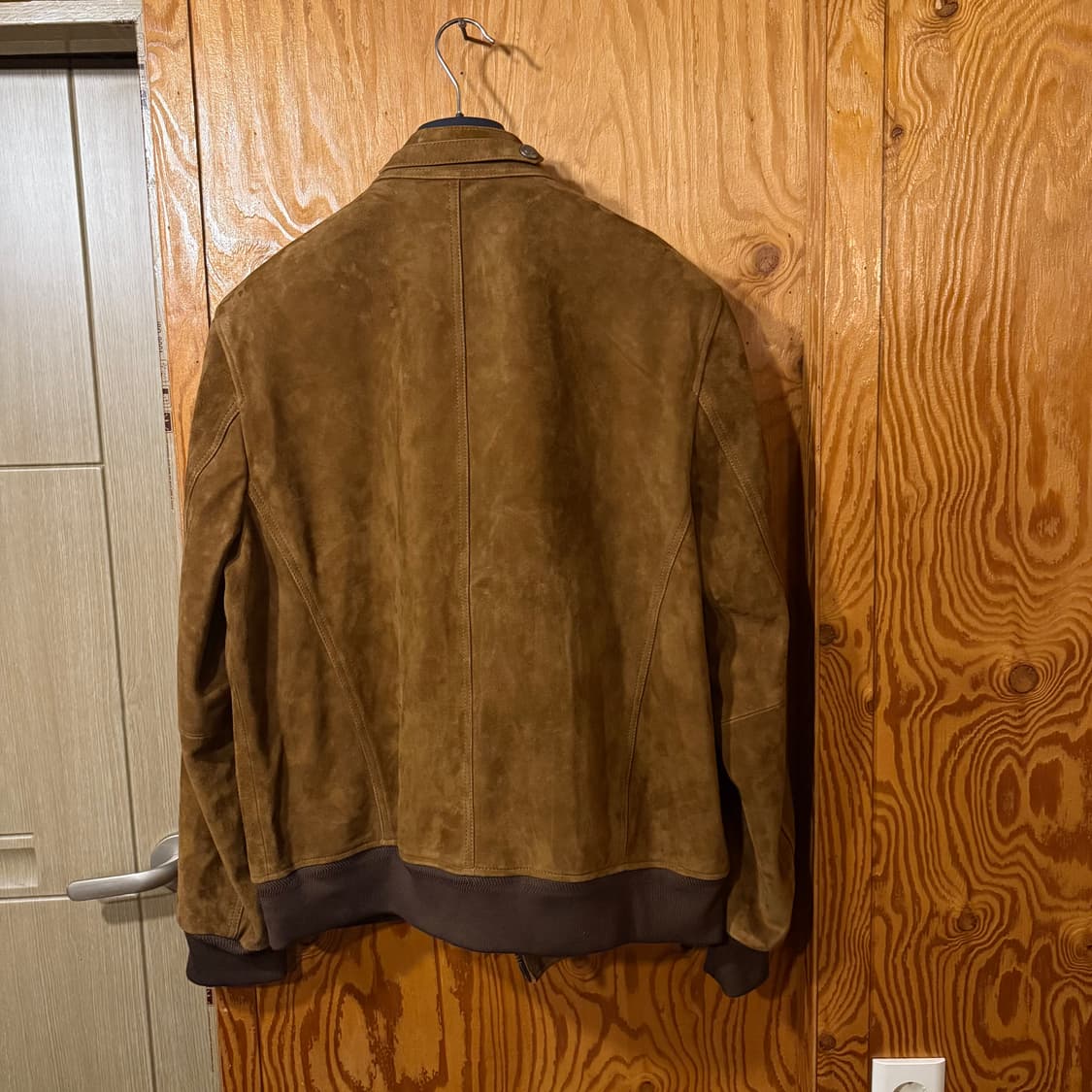 톰포드 23 S/S 스웨이드 자켓 판매 합니다. 상품이미지7