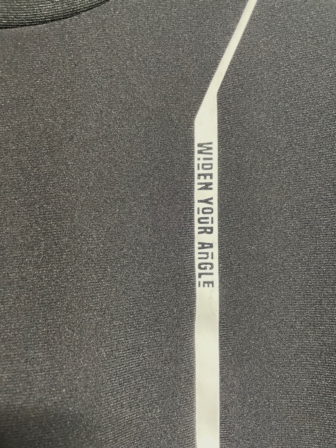 와이드앵글 긴팔 티셔츠 상품이미지5