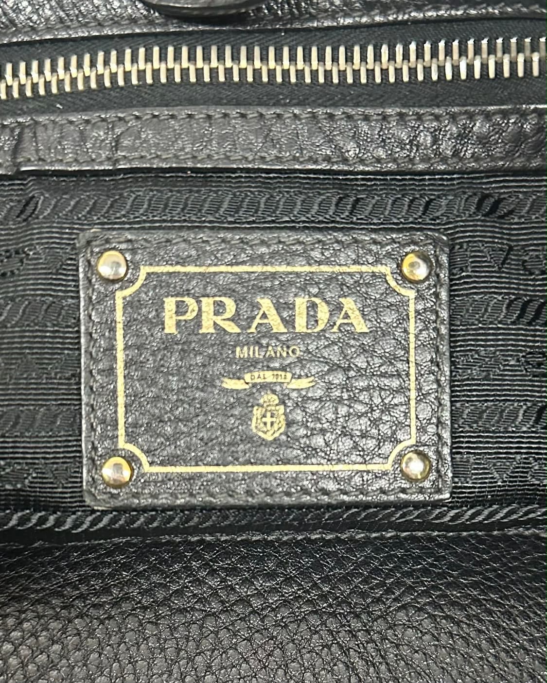 프라다 비텔로 다이노 가죽 쇼퍼백.숄더백 상품이미지7