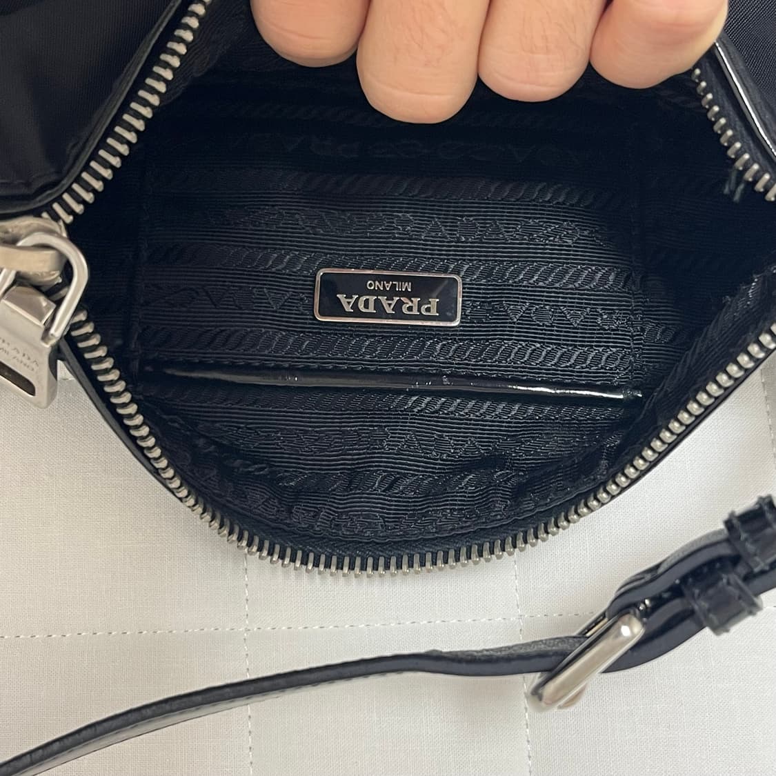 프라다 미니 숄더백 상품이미지4
