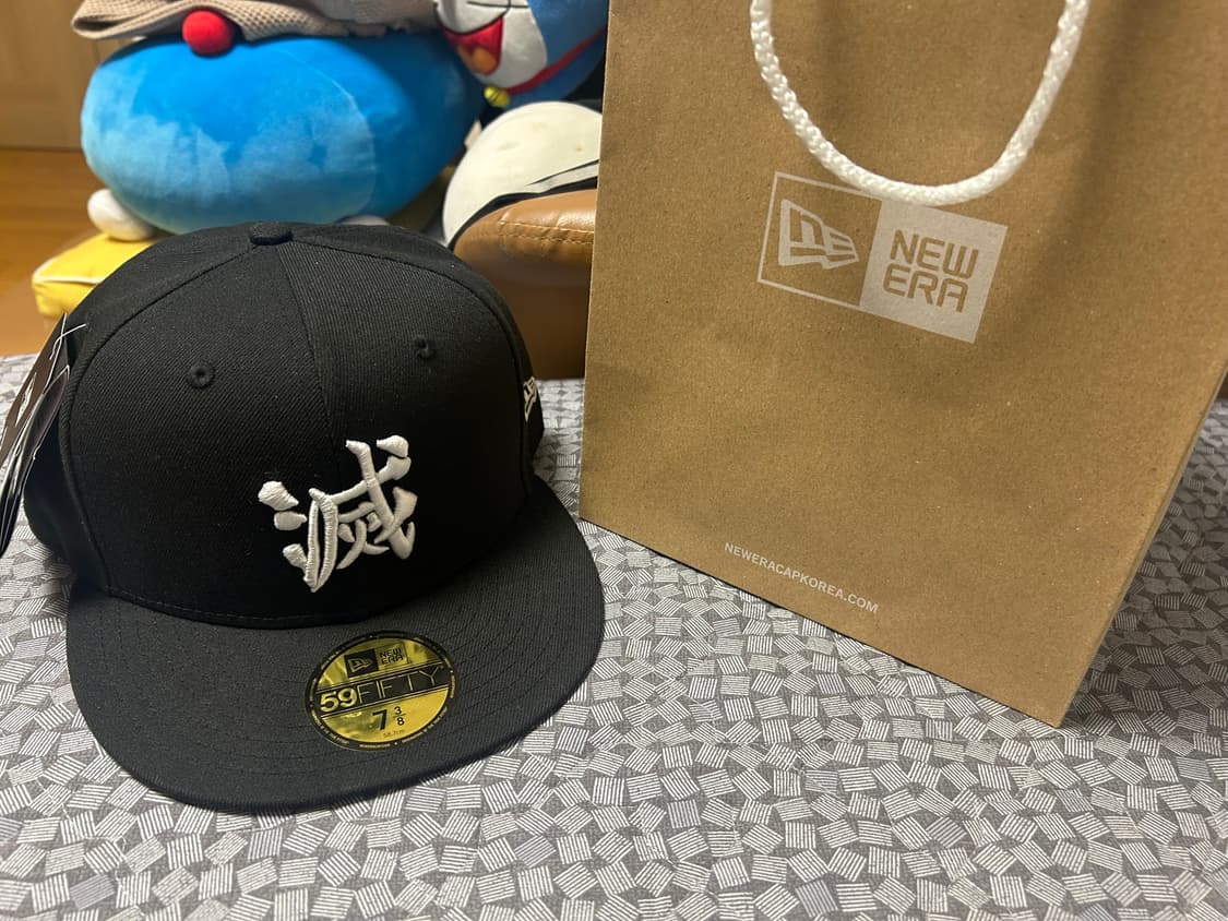 뉴에라 귀멸의 칼날 59FIFTY 캡 블랙 7 3/8 상품이미지1
