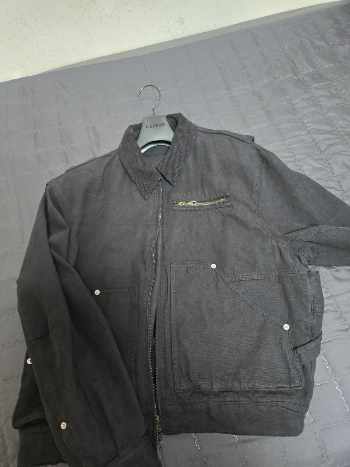 [L] 쿠어 오버 다잉 페이디드 워크 자켓
워시드블랙 상품이미지1