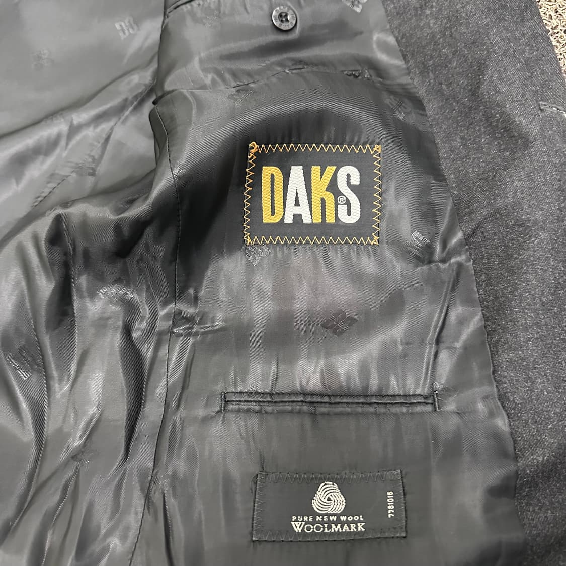 DAKS 닥스 울 블레이져 정장 자켓 차콜 105(XL) 상품이미지9