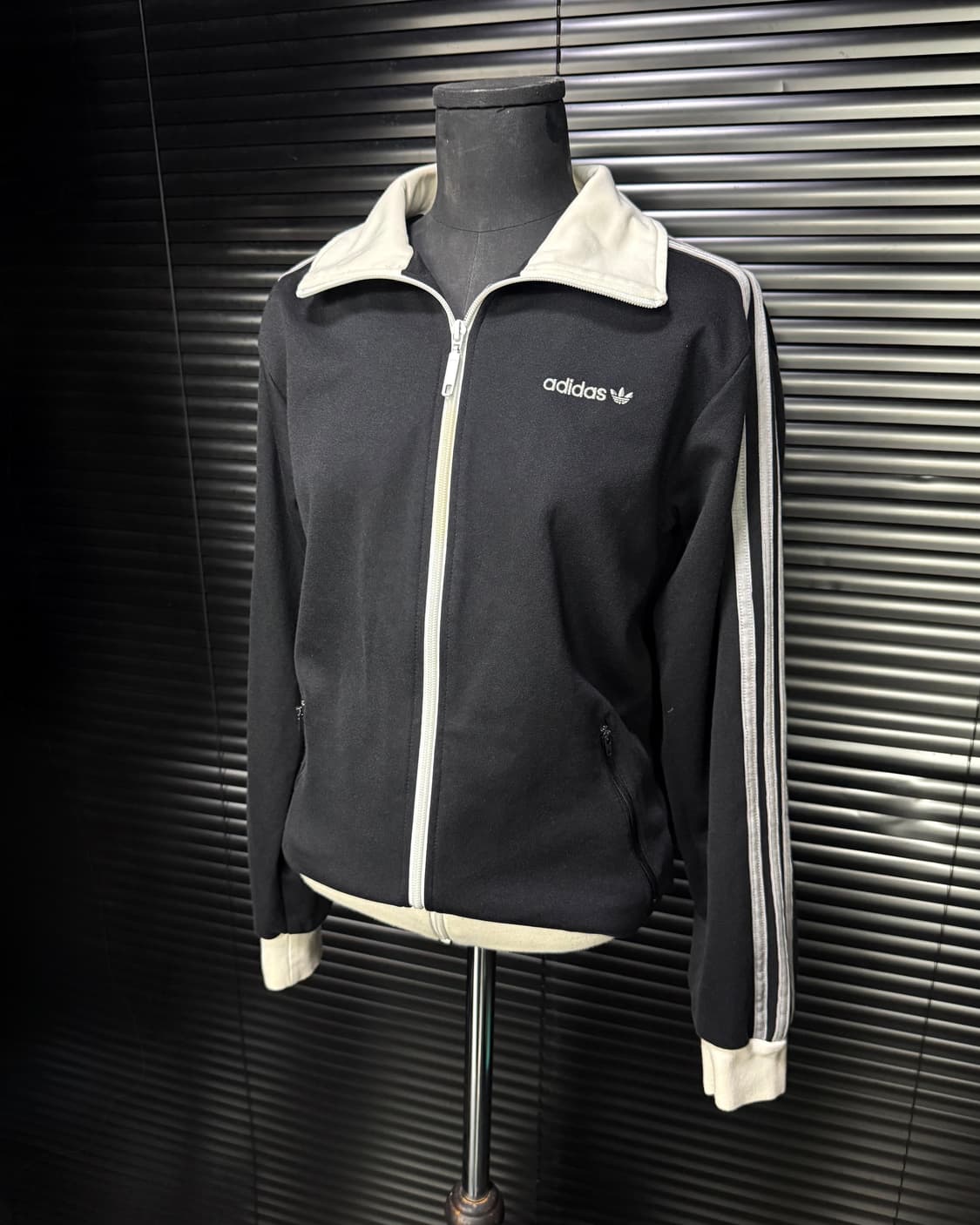 아디다스 베켄바우어 검흰 져지 트랙탑 집업 파이어버드 S 90 로리 갸루 상품이미지1