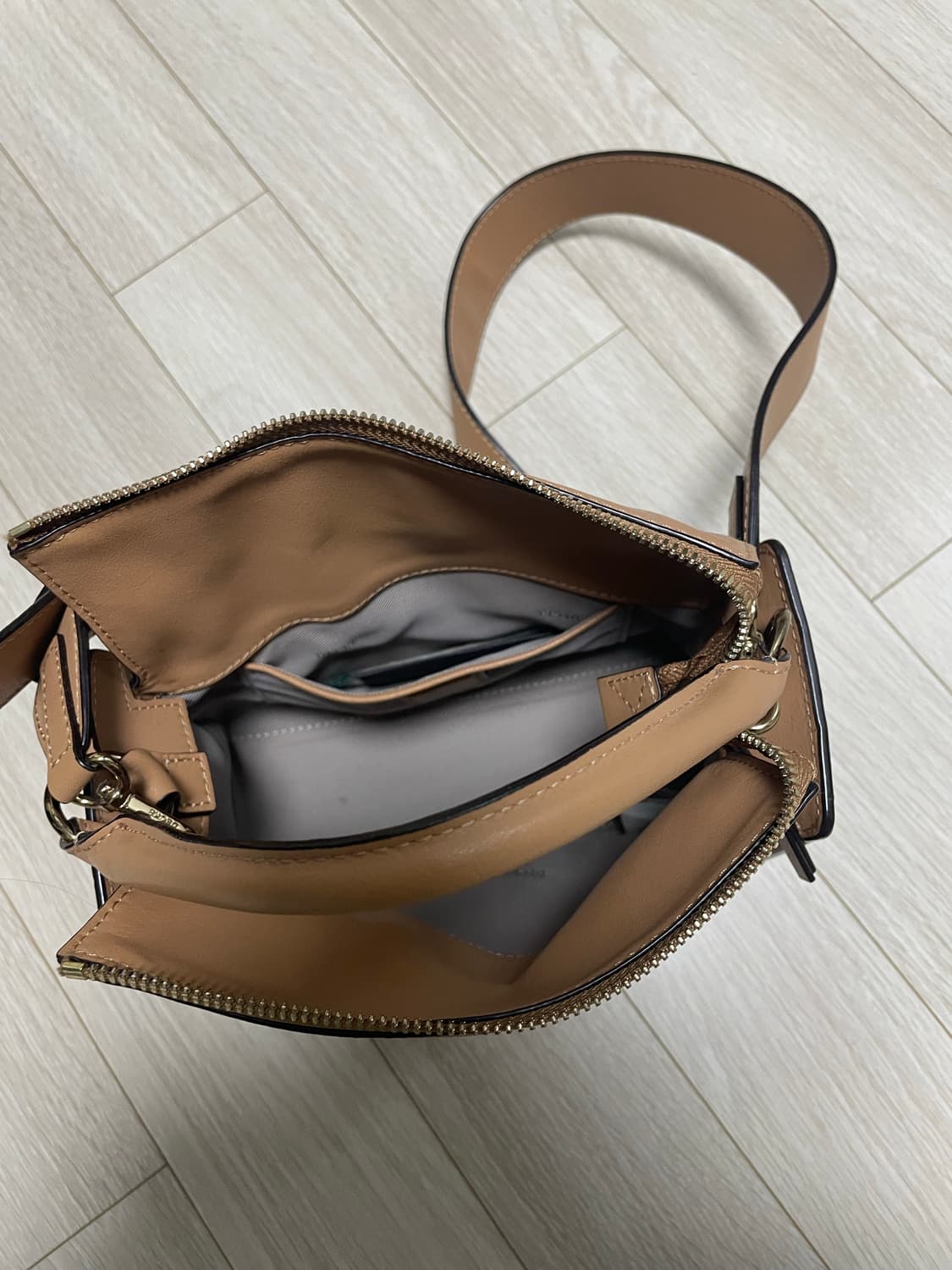 덱케 아코디언백 상품이미지2