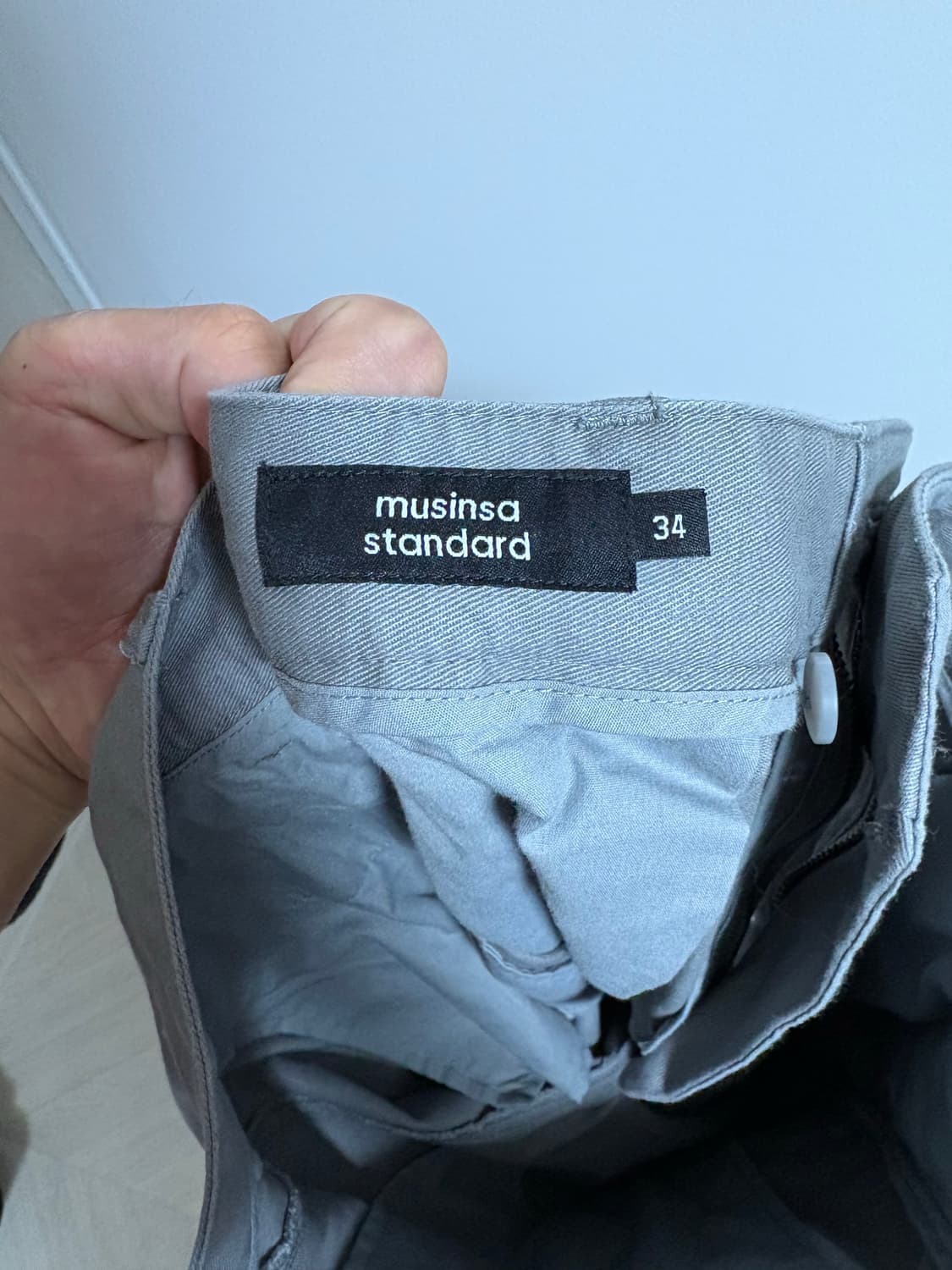 [34] 무신사 스탠다드 투 턱 와이드 치노 팬츠 티탄 그레이 상품이미지4