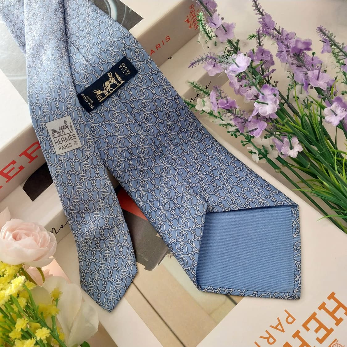 에르메스 실크 스카이블루 체인 패턴 넥타이 9.5cm B등급 K1373
 상품이미지4