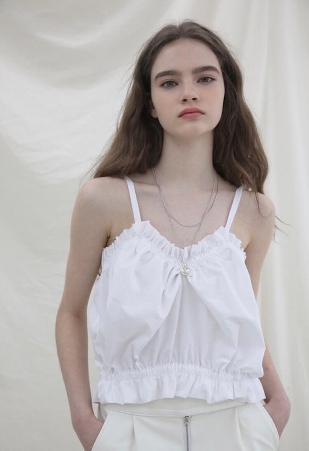 소프트서울 슬리브리스 나시 화이트 상품이미지1