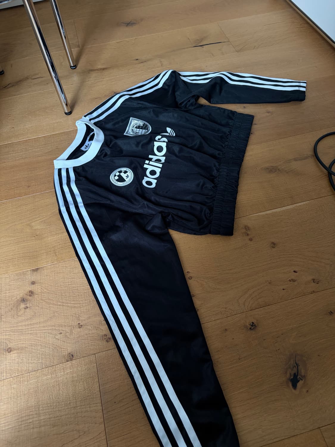 아디다스 풋볼 크롭 긴팔티셔츠  상품이미지1