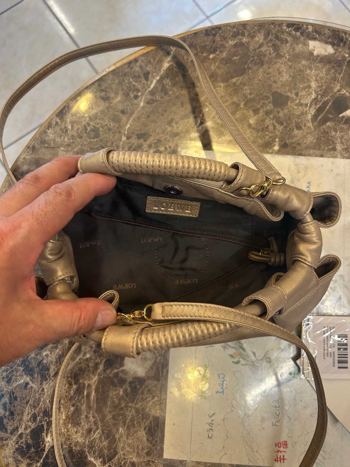 정품 로에베 컬렉션 크로스백 팝니다 상품이미지9