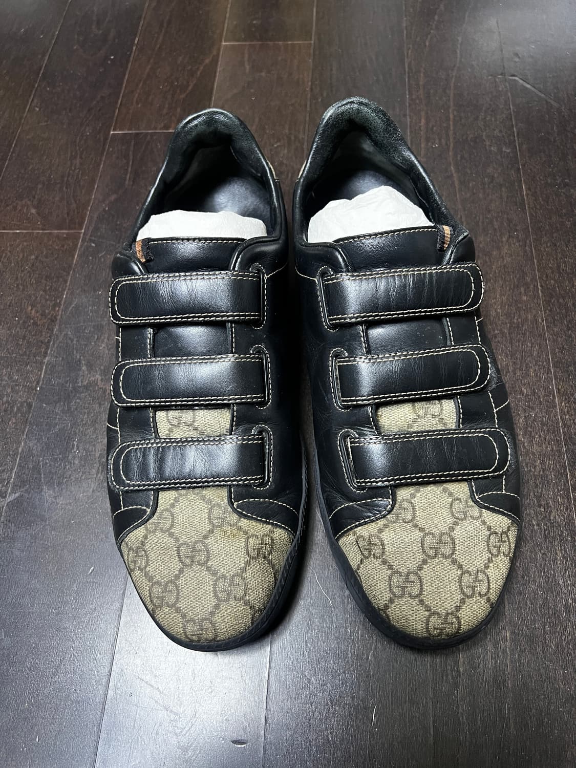 구찌 밸크로 스니커즈 GG로고 상품이미지1