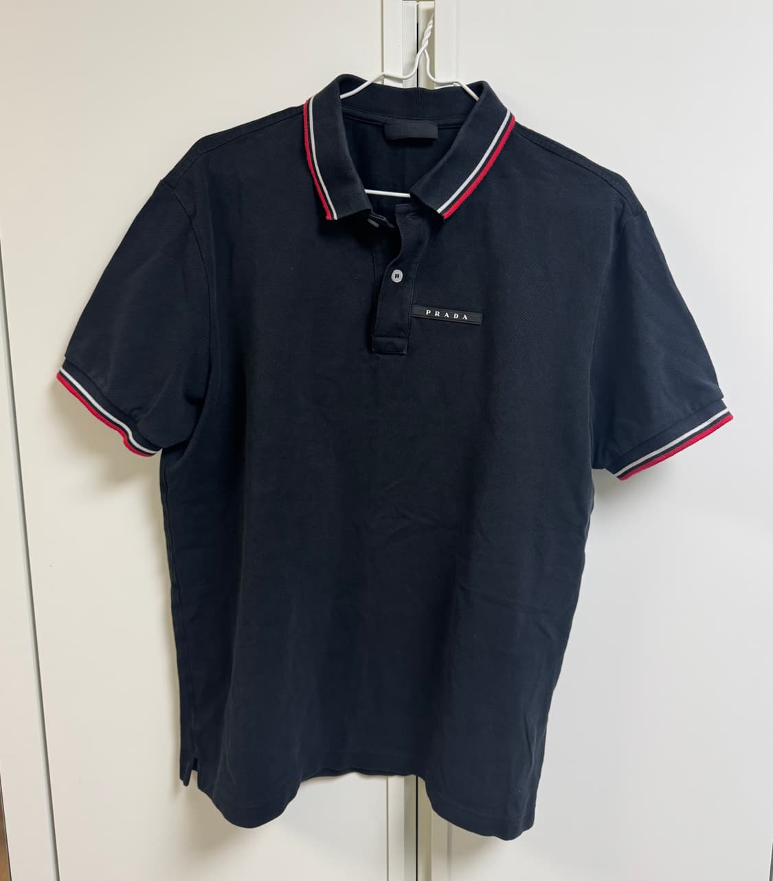 프라다 블랙라벨 폴로티 상품이미지2