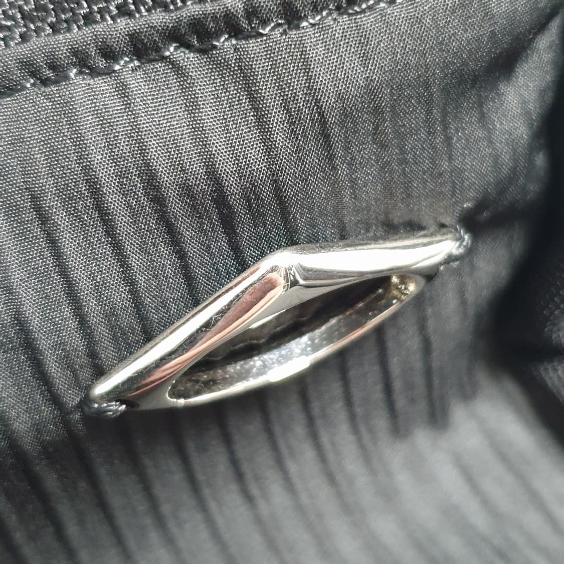 미스치프 메쉬 포켓 크로스백 상품이미지7