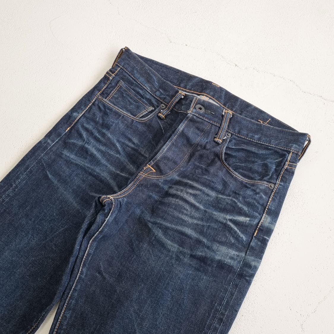 KURO DENIM 페이딩 데님진 - 30 상품이미지3