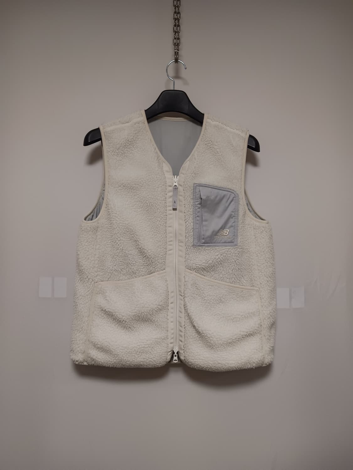 뉴발란스 리버서블 뽀그리 베스트  상품이미지1