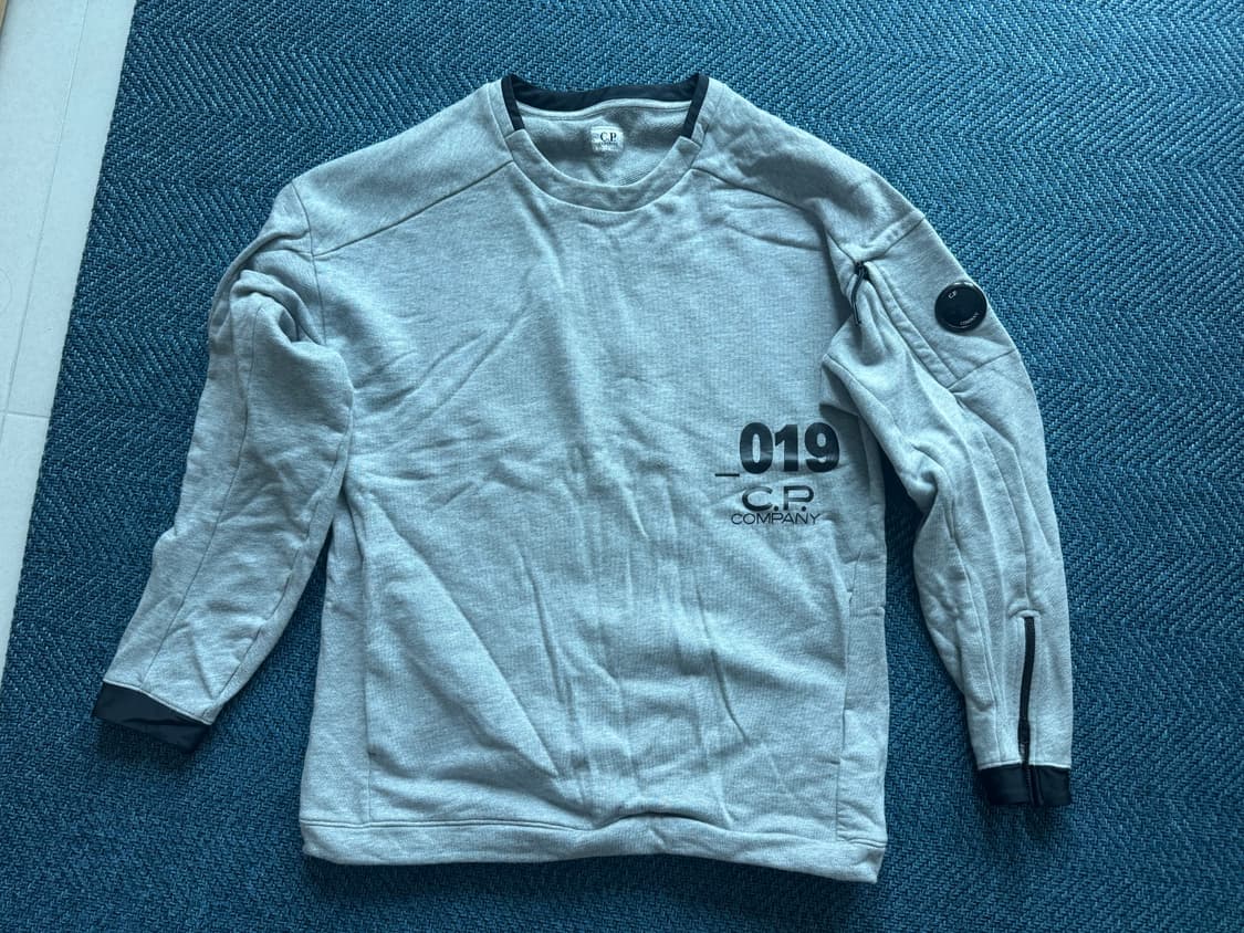 Cp컴퍼니 스웻 상품이미지1