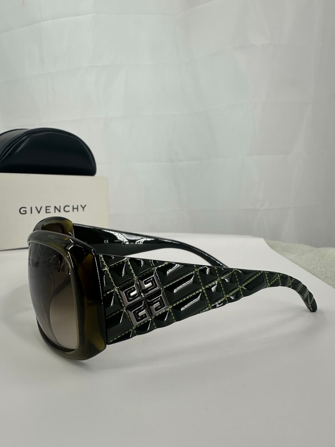 [새상품 무료배송] 정품 지방시 Made in Italy 선글라스 상품이미지4