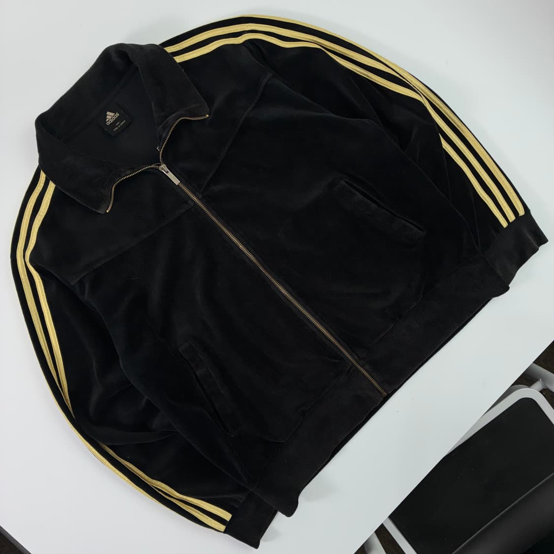 Adidas 아디다스 00‘s 블랙 벨벳 트랙탑 자켓 상품이미지3