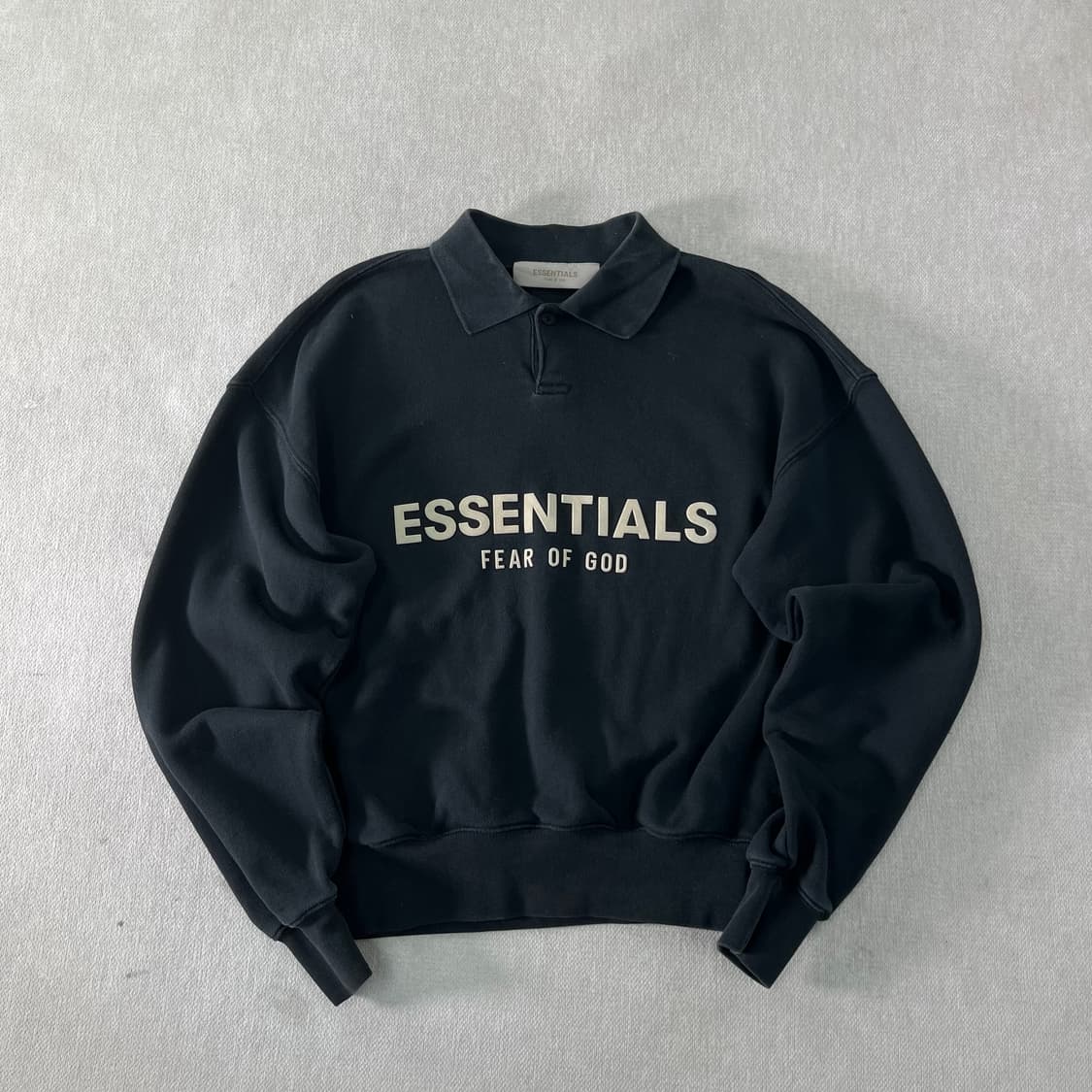 W 100 피오갓 에센셜 카라 크롭 맨투맨 상품이미지1