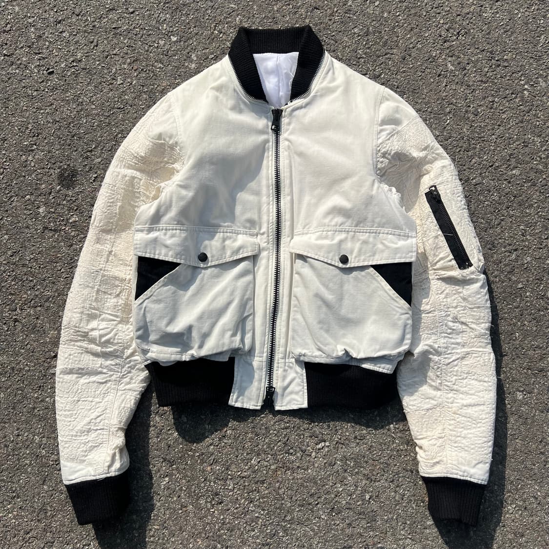 Banal Chic Bizarre 크래쉬 MA-1 상품이미지2