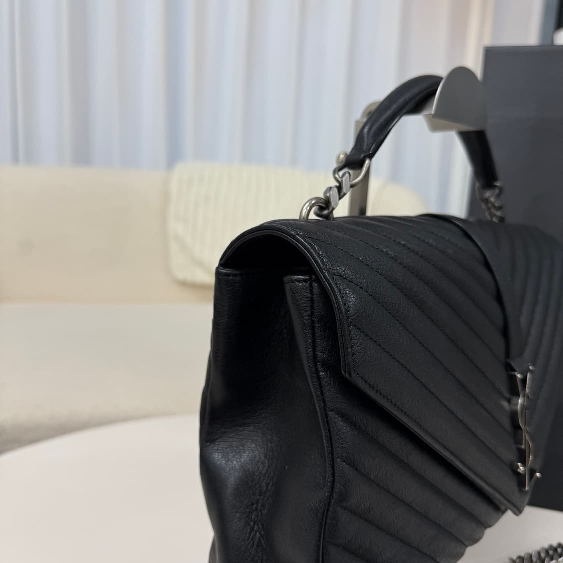 (당일출고) 생로랑 마틀라세 체인 사첼백 라지 상품이미지3