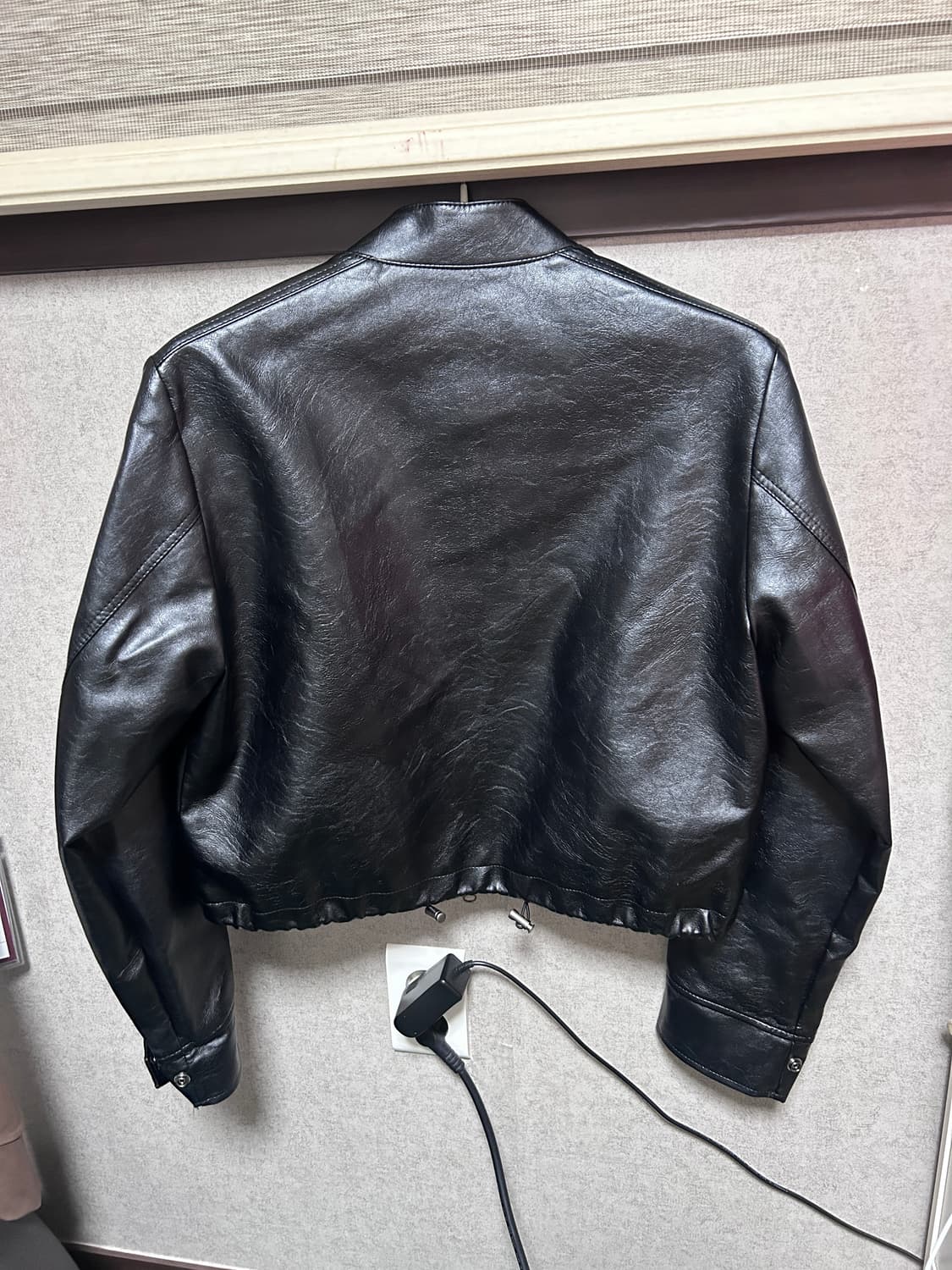 블랙 스탠드 헨리넥 래더 자켓 상품이미지2