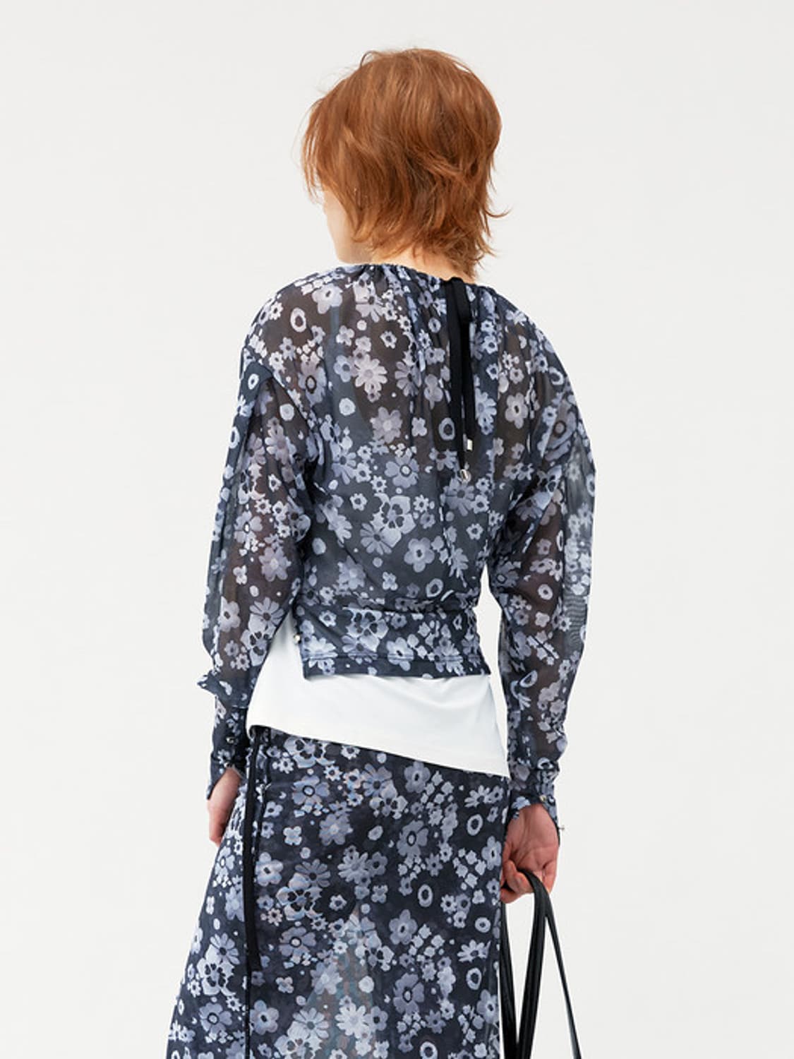 yunse 윤세 Flower Print Blouse (Black) 상품이미지3