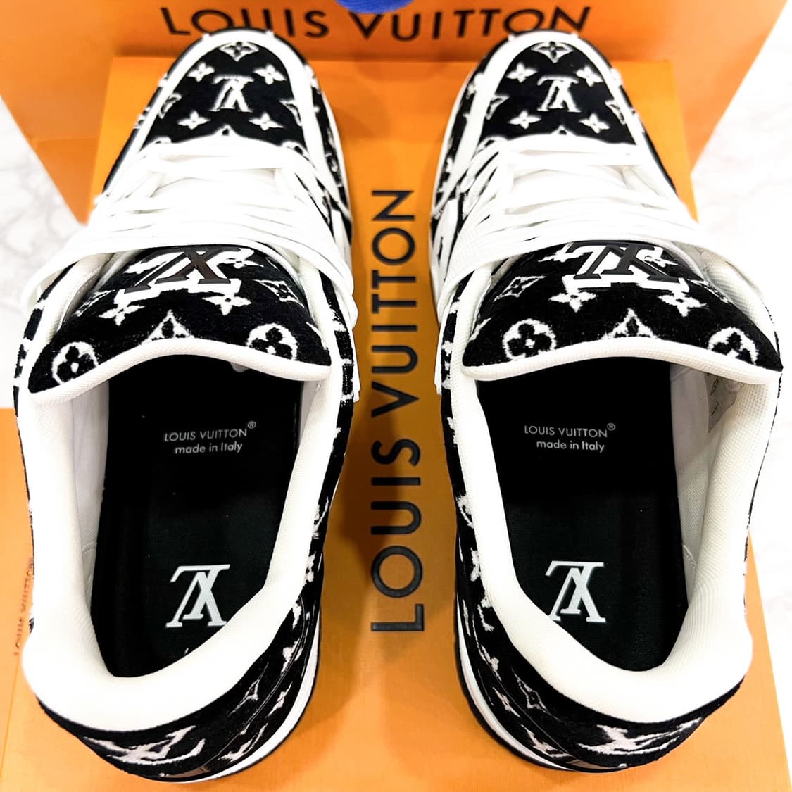 [8.5] 루이비통 LV 트레이너 모노그램 텍스타일 스니커즈 블랙 상품이미지9
