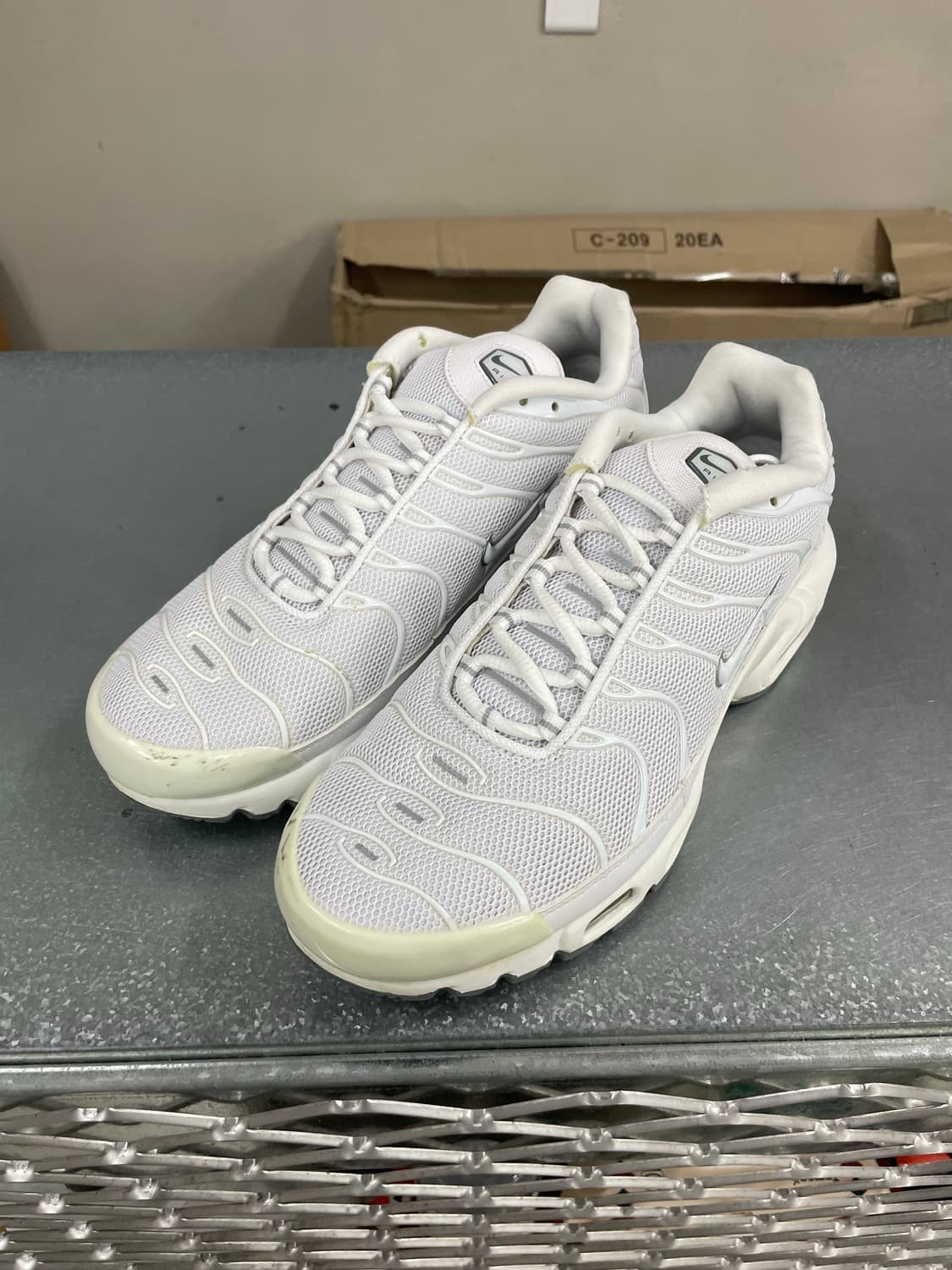 나이키 에어맥스 플러스 화이트 265 상품이미지2