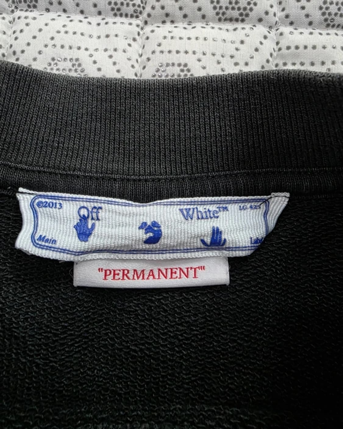 오프화이트 블랙 맨투맨 100 상품이미지5