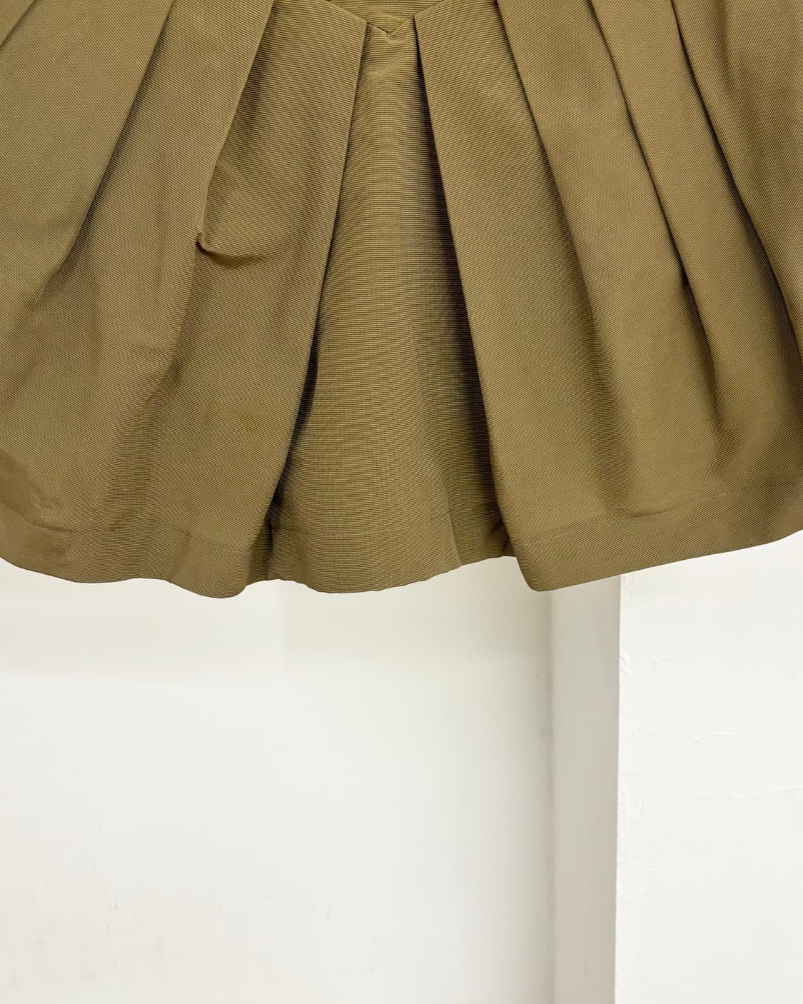 씨 바이 끌로에 브라운 플리츠 쇼츠 스커트  상품이미지3