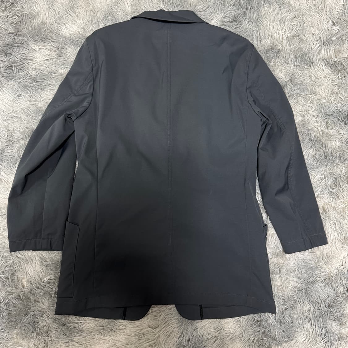 띠어리 남성 나일론자켓  M (3)사이즈 백화점택 상품이미지3