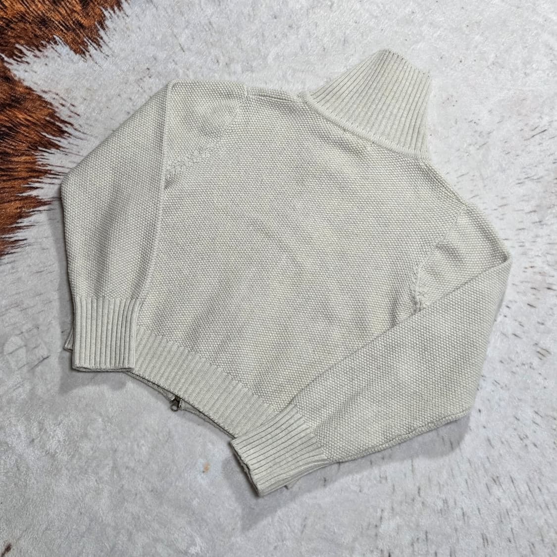 오트밀 하이넥 크롭 투웨이 니트집업 상품이미지4