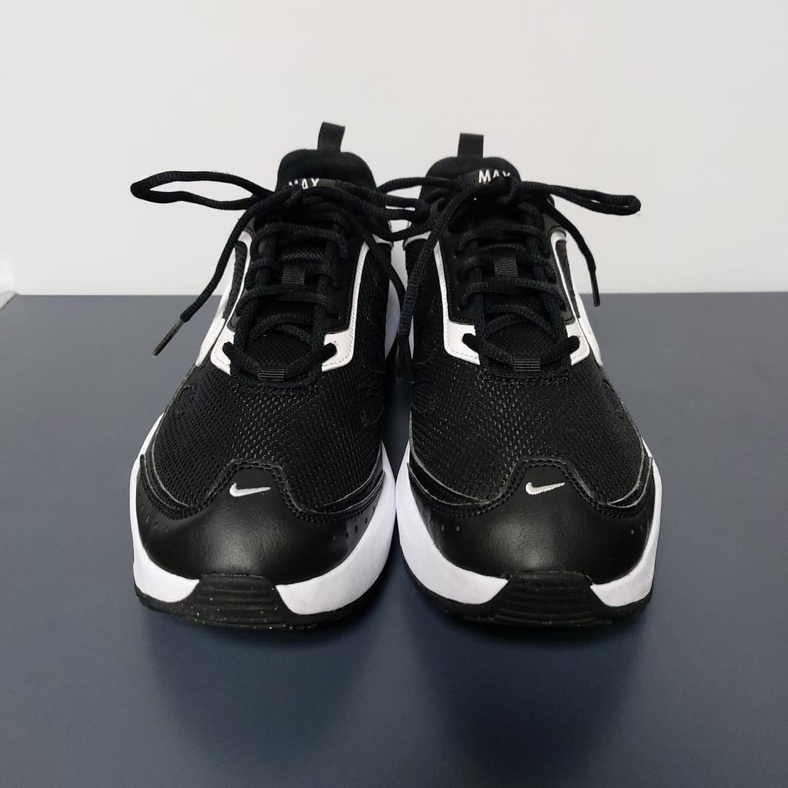 나이키 에어맥스 AP(Nike Air Max AP) 블랙 화이트(275) 상품이미지3