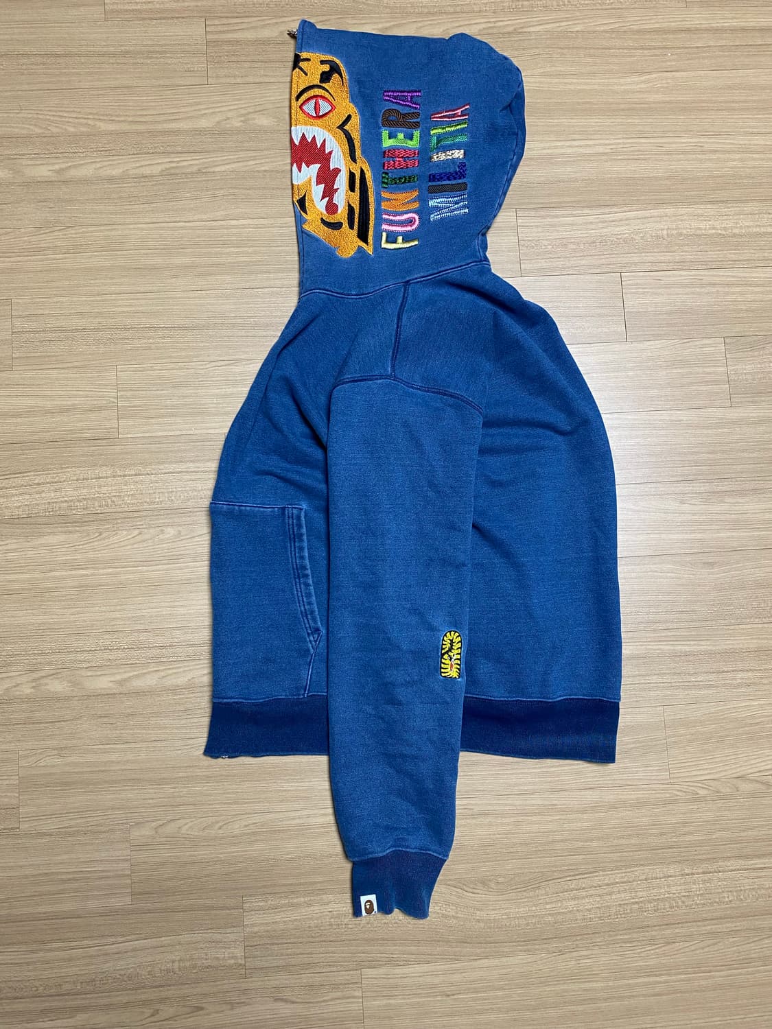 베이프 타어가 후드집업 상품이미지2