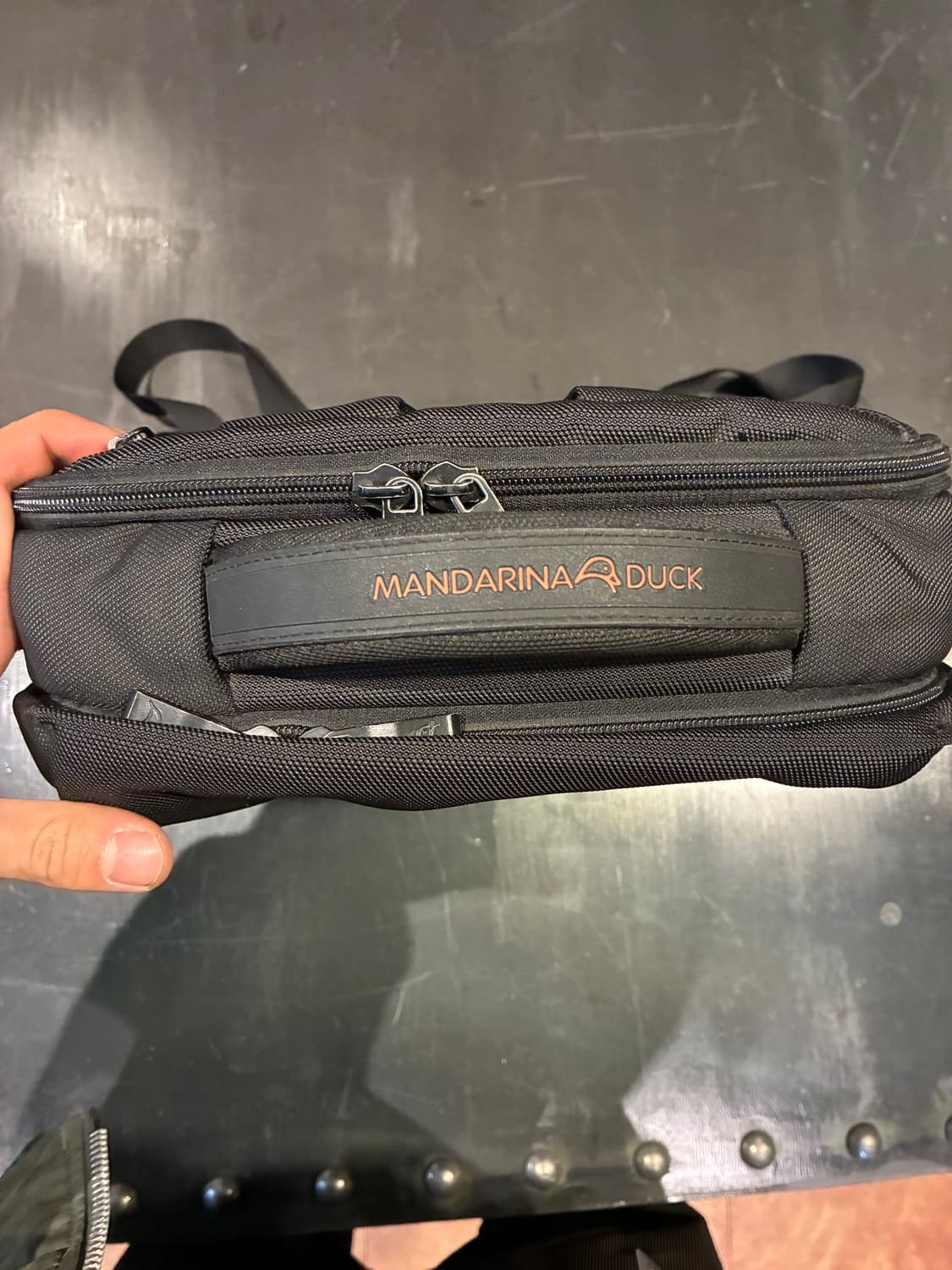 만다리나 덕 백팩 블랙 상품이미지3