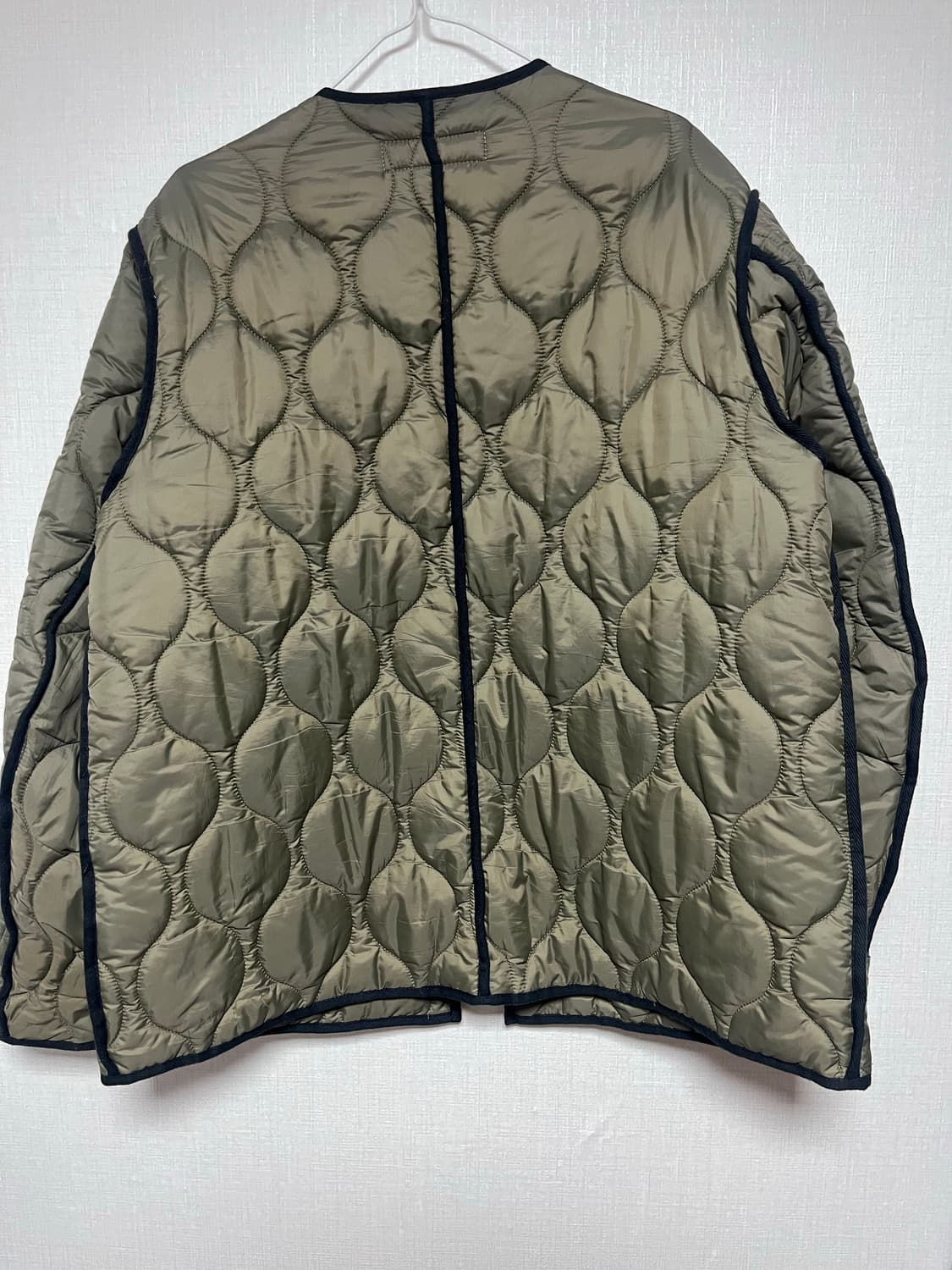 핑거린 퀼팅 자켓  상품이미지2